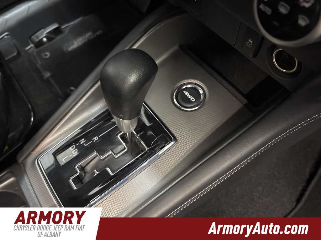 2024 Mitsubishi Outlander Sport ES