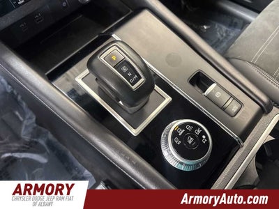 2024 Mitsubishi Outlander SE