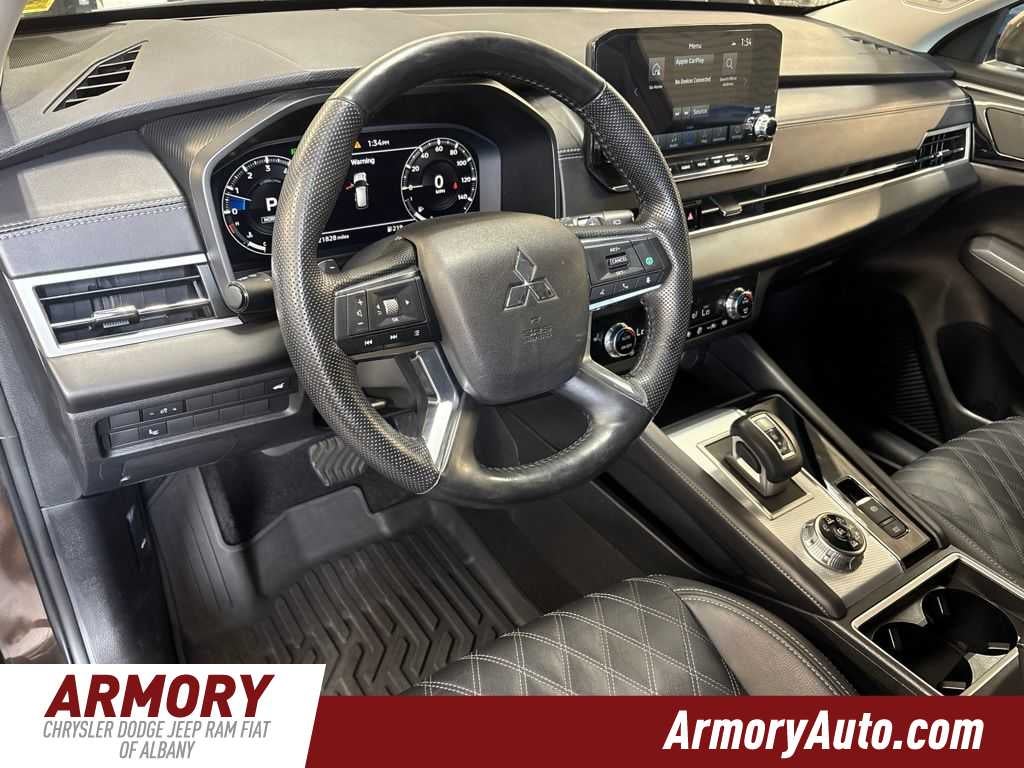 2024 Mitsubishi Outlander SEL