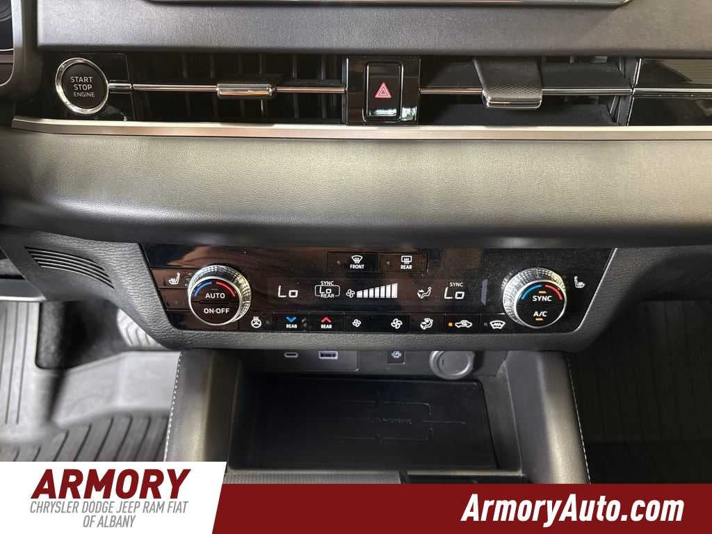 2024 Mitsubishi Outlander SEL