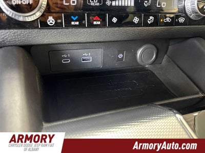 2024 Mitsubishi Outlander SEL