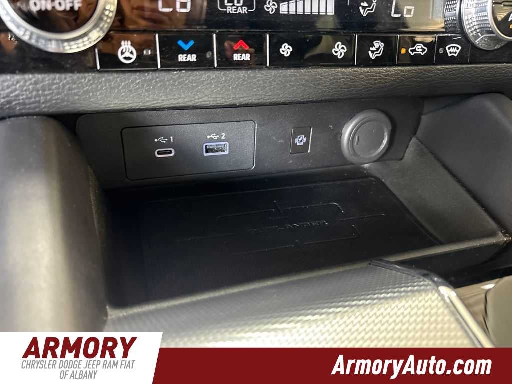 2024 Mitsubishi Outlander SEL