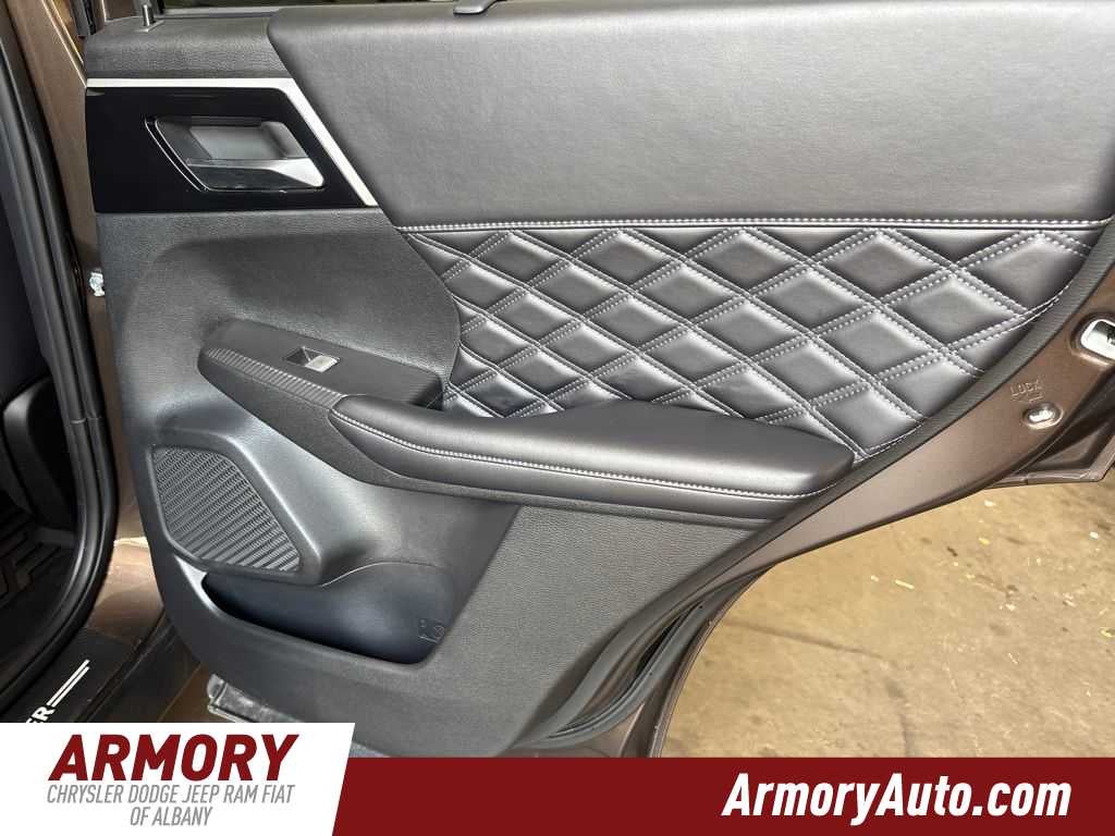 2024 Mitsubishi Outlander SEL