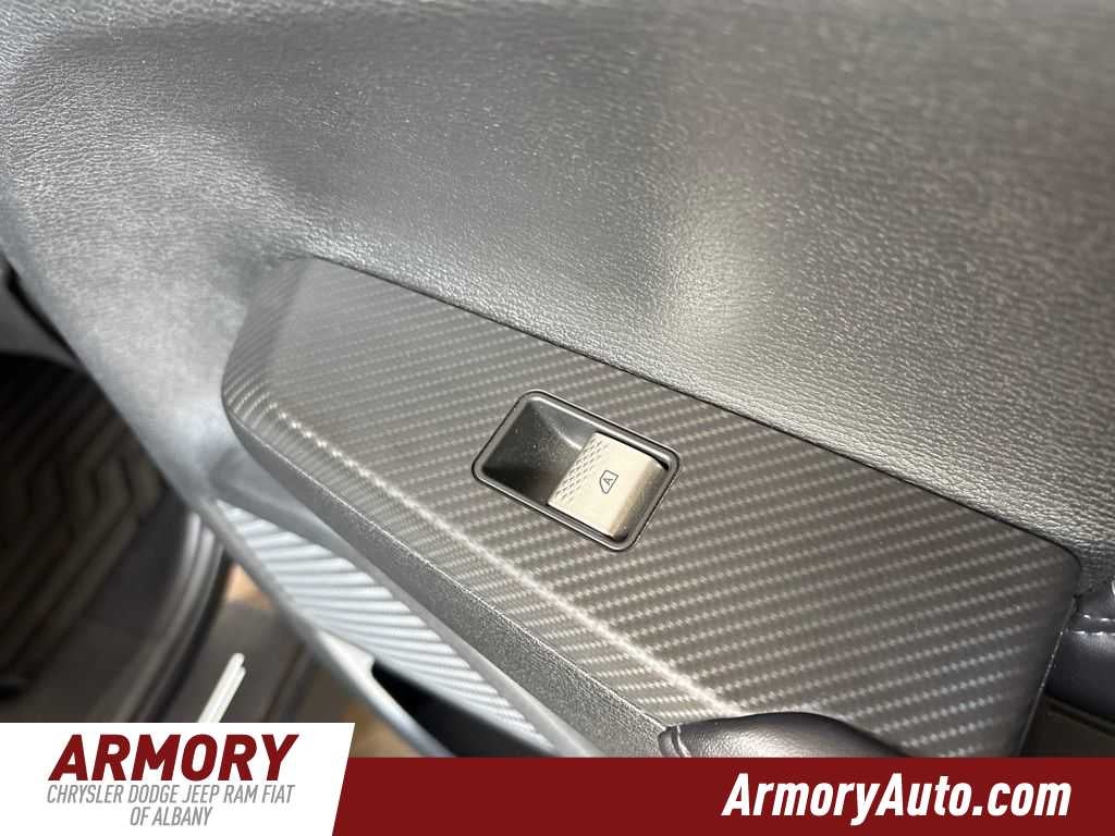 2024 Mitsubishi Outlander SEL
