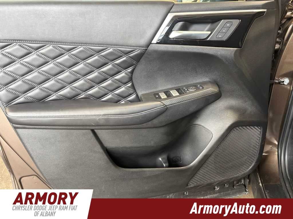 2024 Mitsubishi Outlander SEL