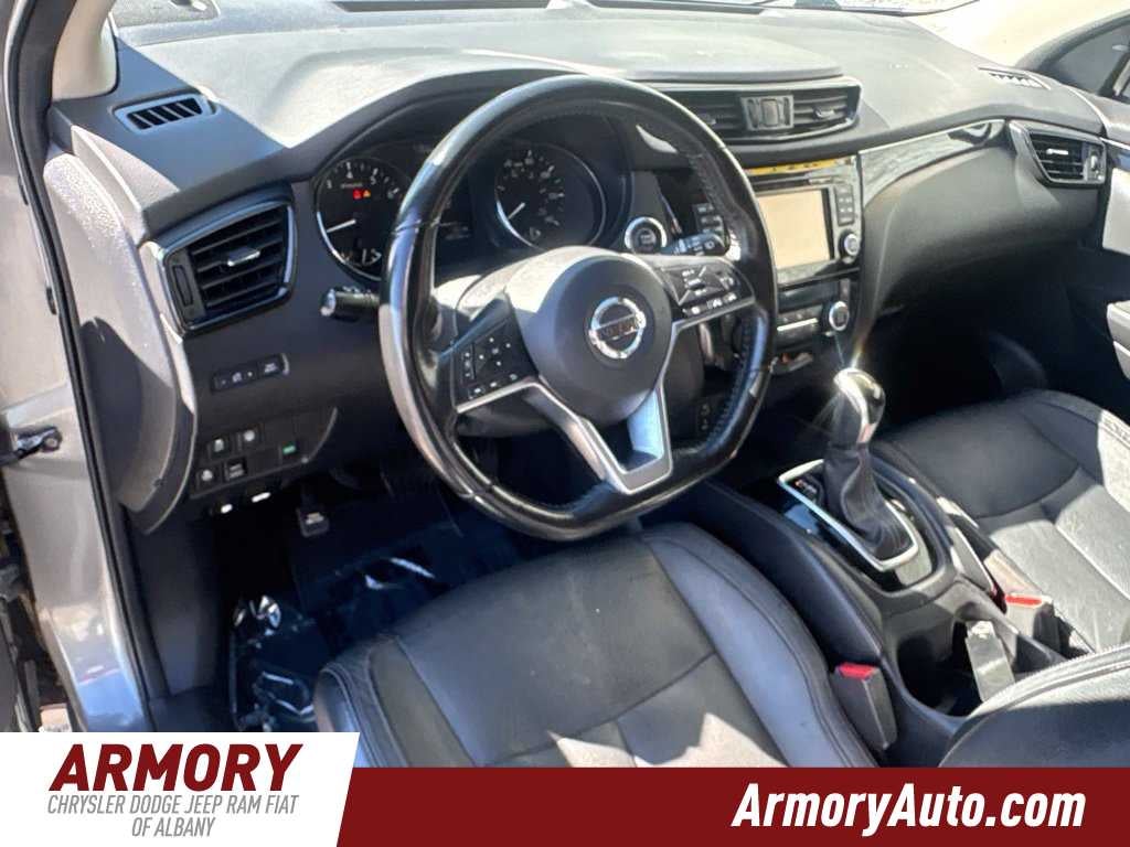 2017 Nissan Rogue Sport SL