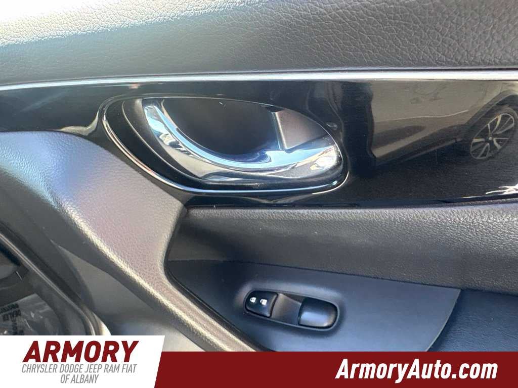 2017 Nissan Rogue Sport SL
