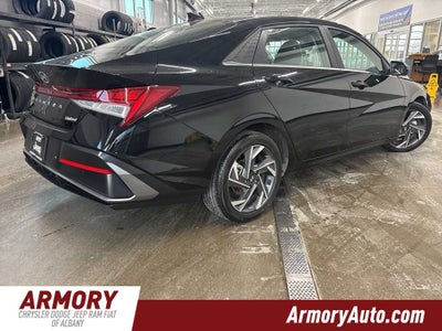 2024 Hyundai Elantra Limited