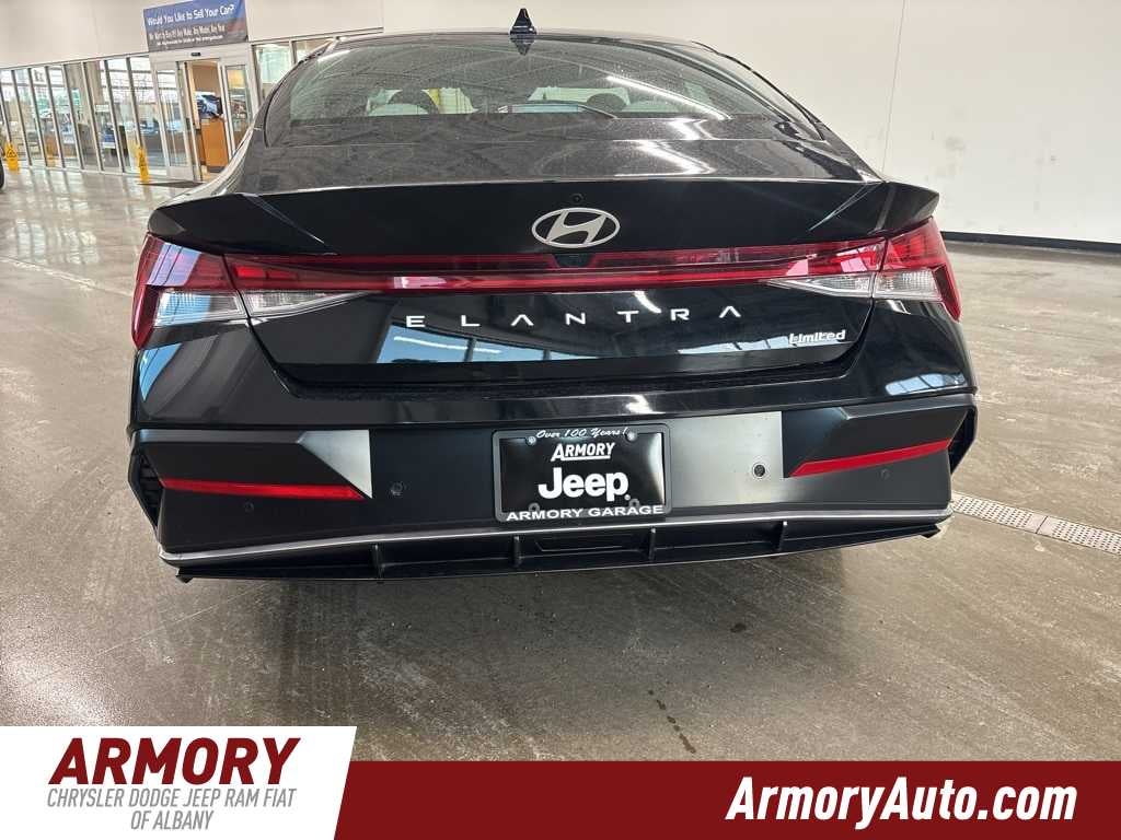 2024 Hyundai Elantra Limited
