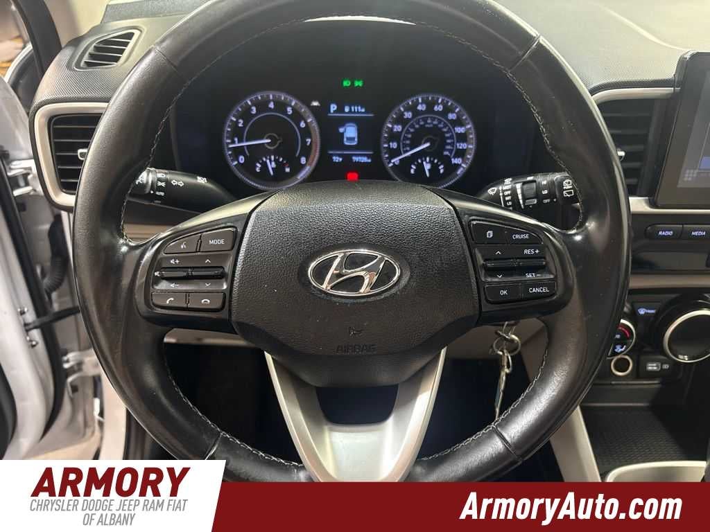 2022 Hyundai Venue SEL