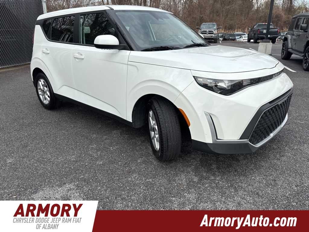 2024 Kia Soul LX