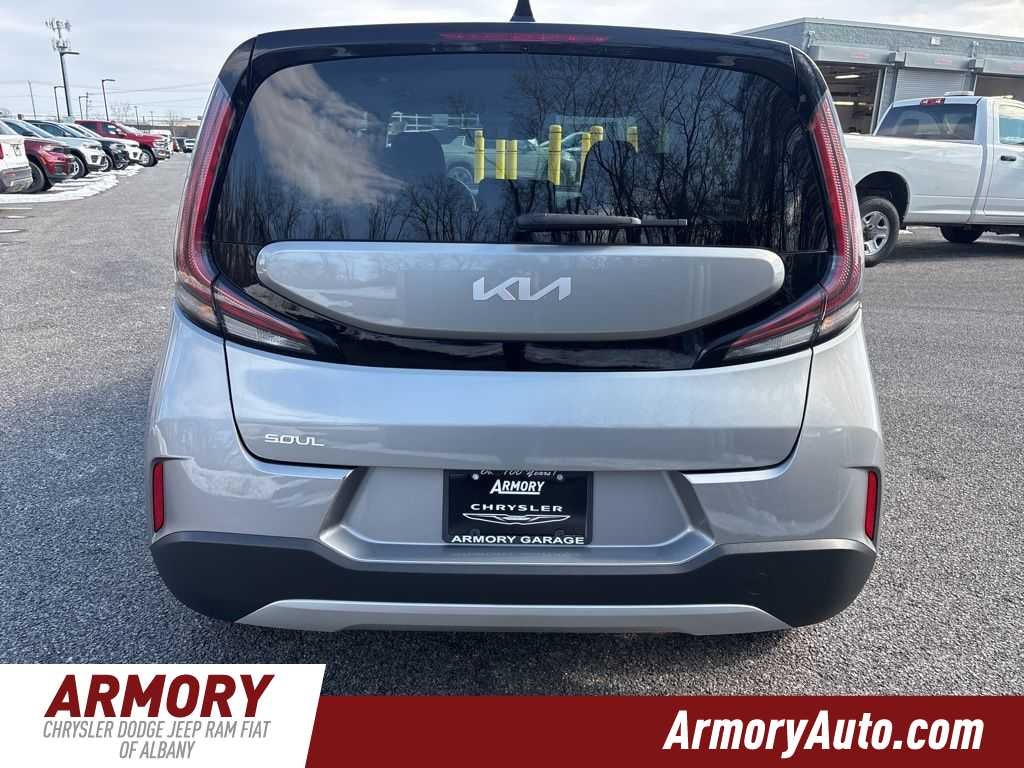 2023 Kia Soul LX