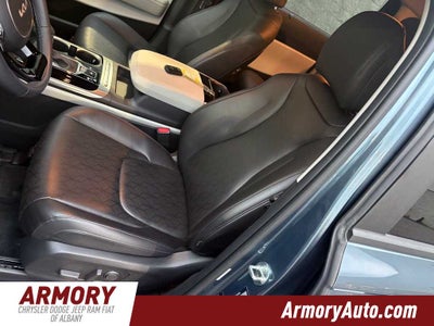 2024 Kia Carnival EX