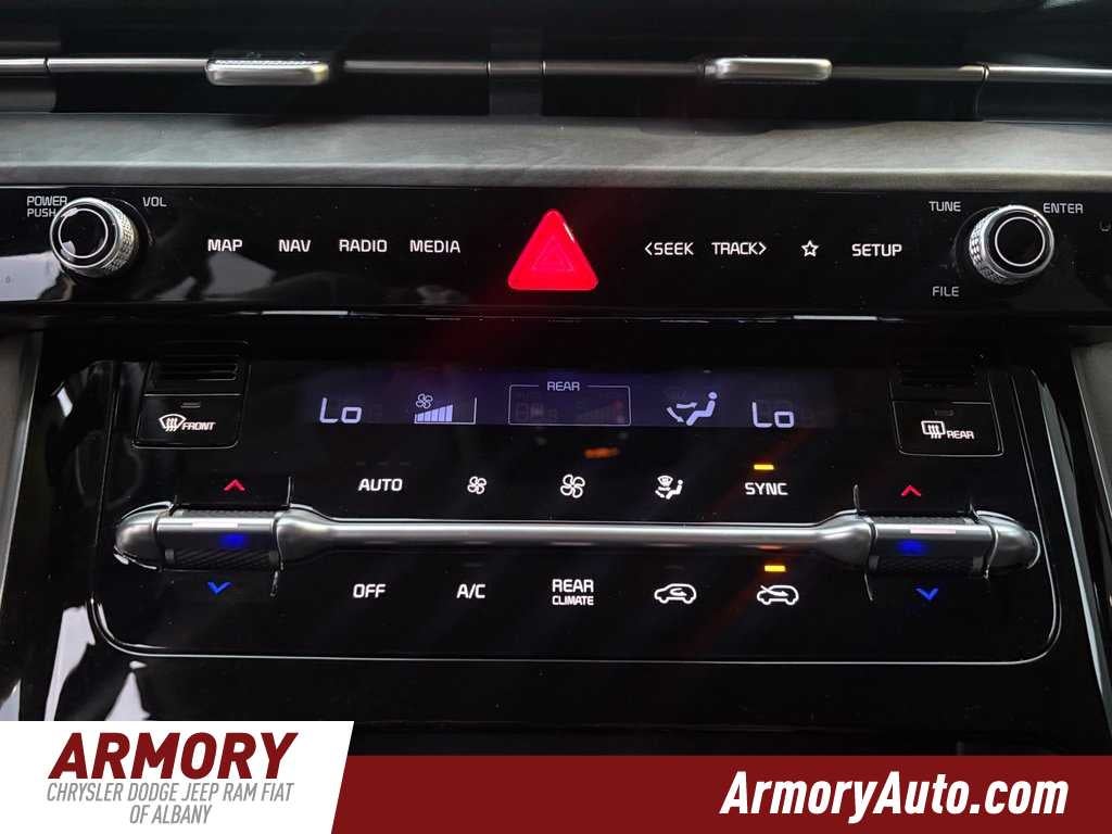 2024 Kia Carnival EX