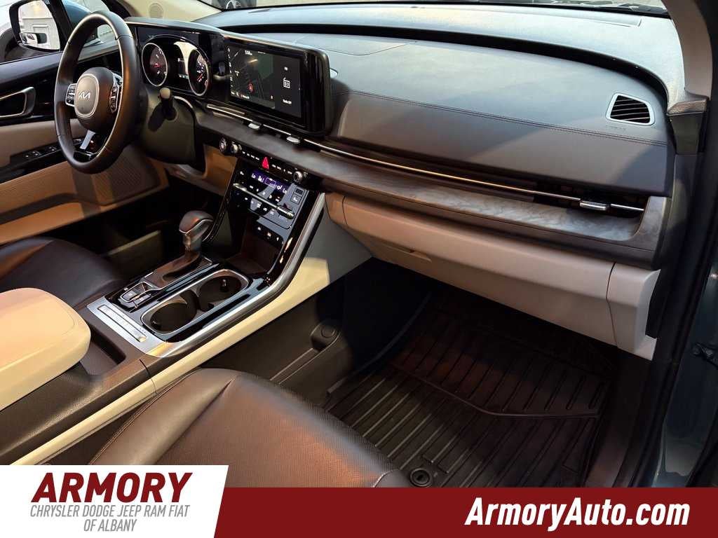 2024 Kia Carnival EX