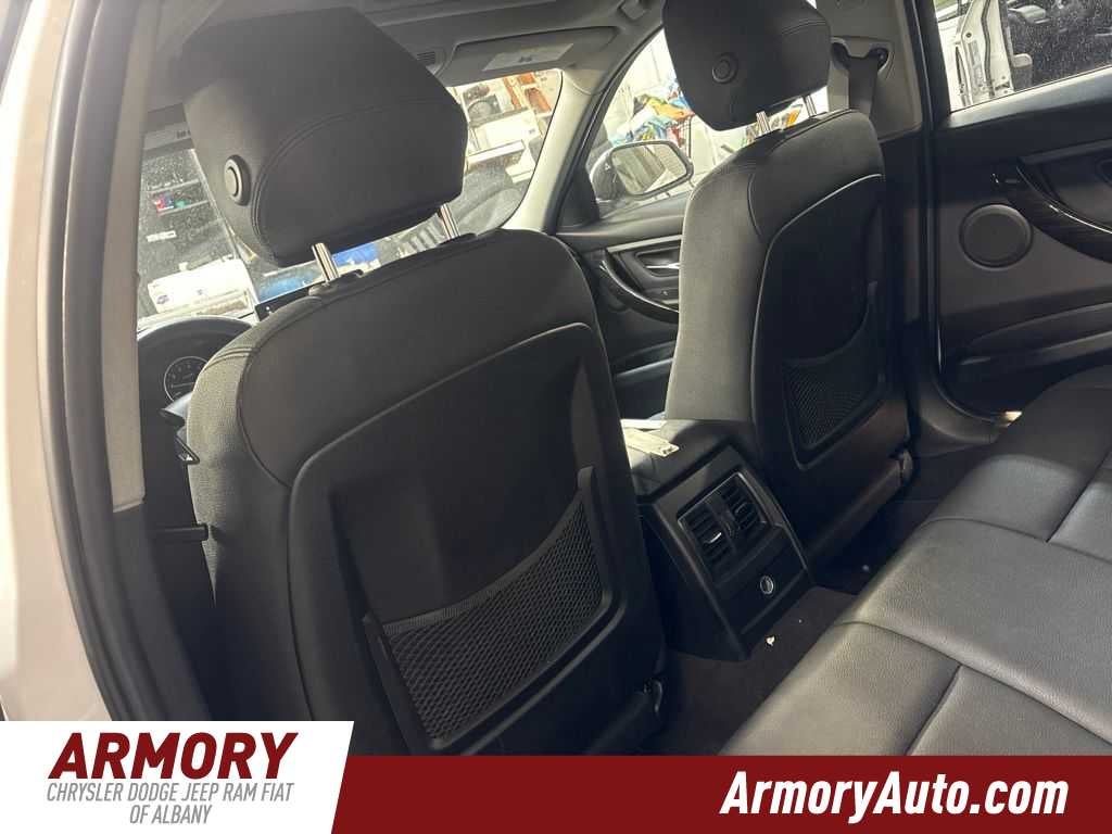 2018 BMW 320i 320i