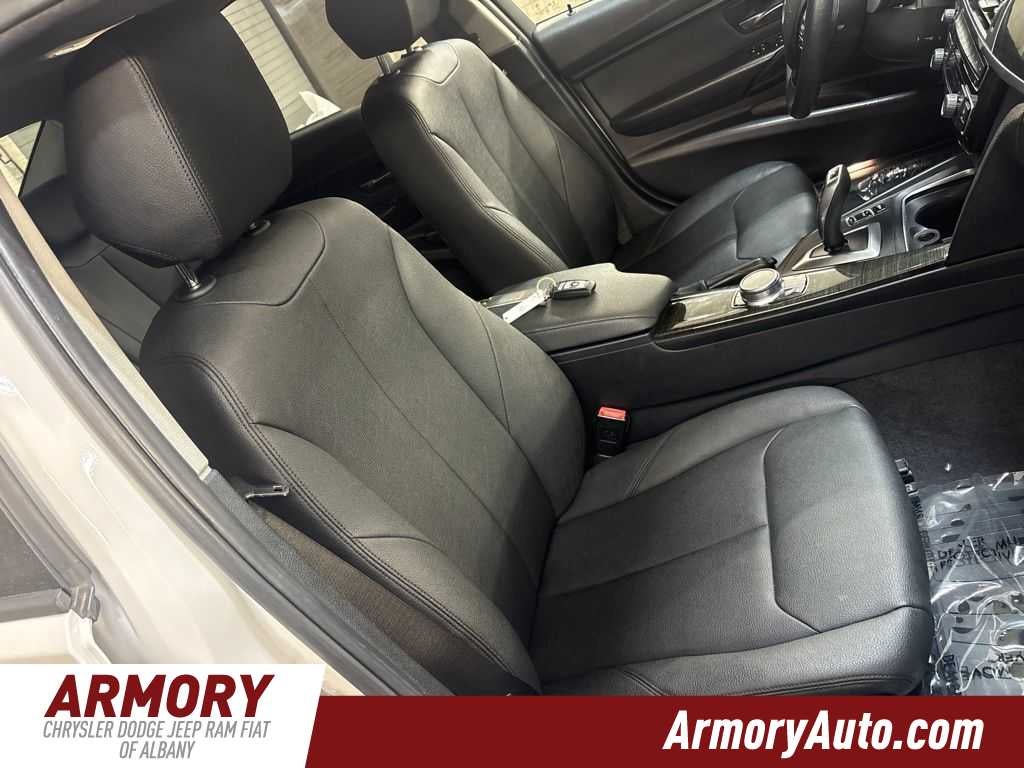2018 BMW 320i 320i