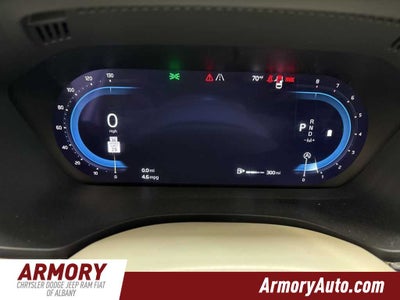 2024 Volvo XC60 Plus Dark Theme