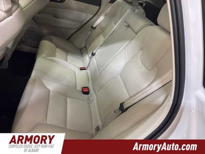 2024 Volvo XC60 Plus Dark Theme