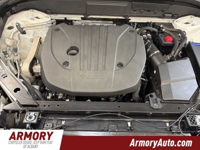 2024 Volvo XC60 Plus Dark Theme