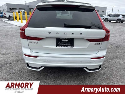 2024 Volvo XC60 Plus Dark Theme