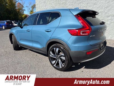 2023 Volvo XC40 Ultimate Bright Theme