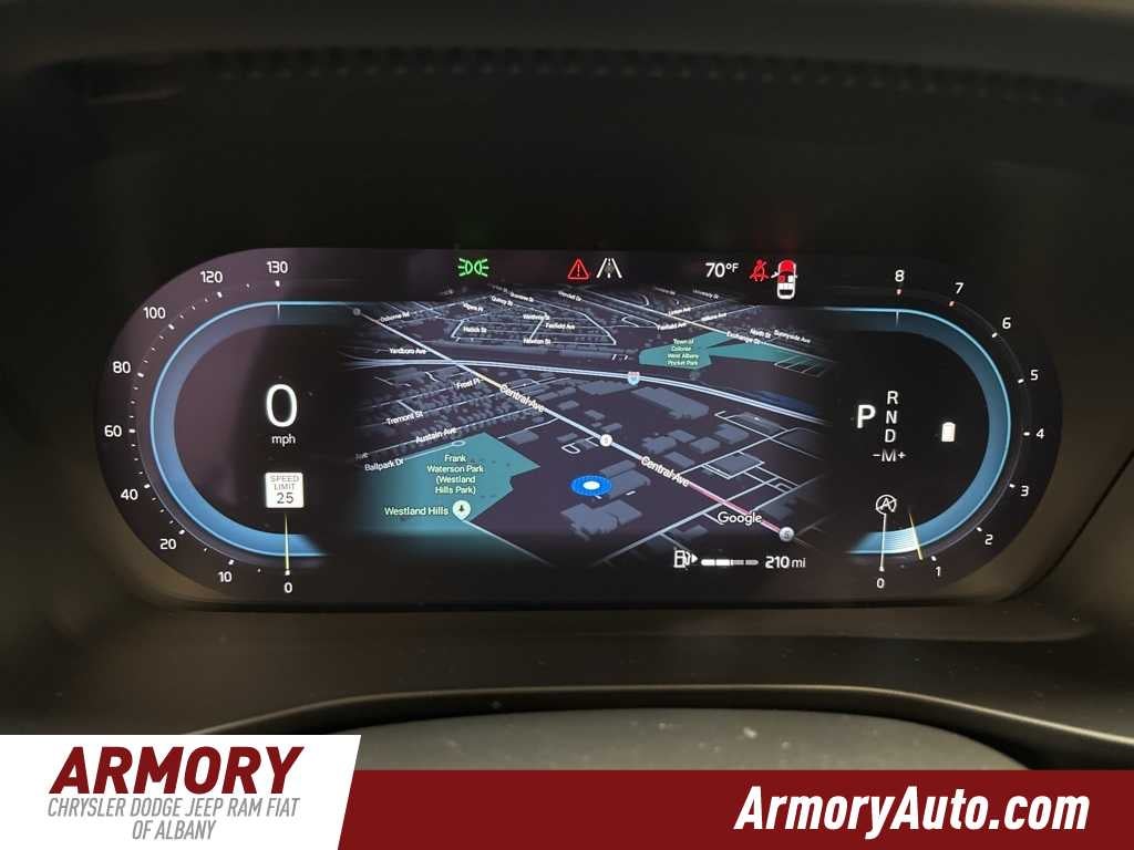 2023 Volvo XC40 Core