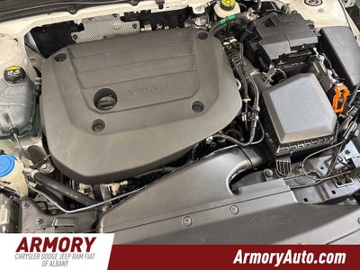 2023 Volvo XC40 Core