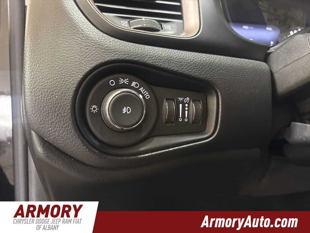 2023 Jeep Renegade Upland