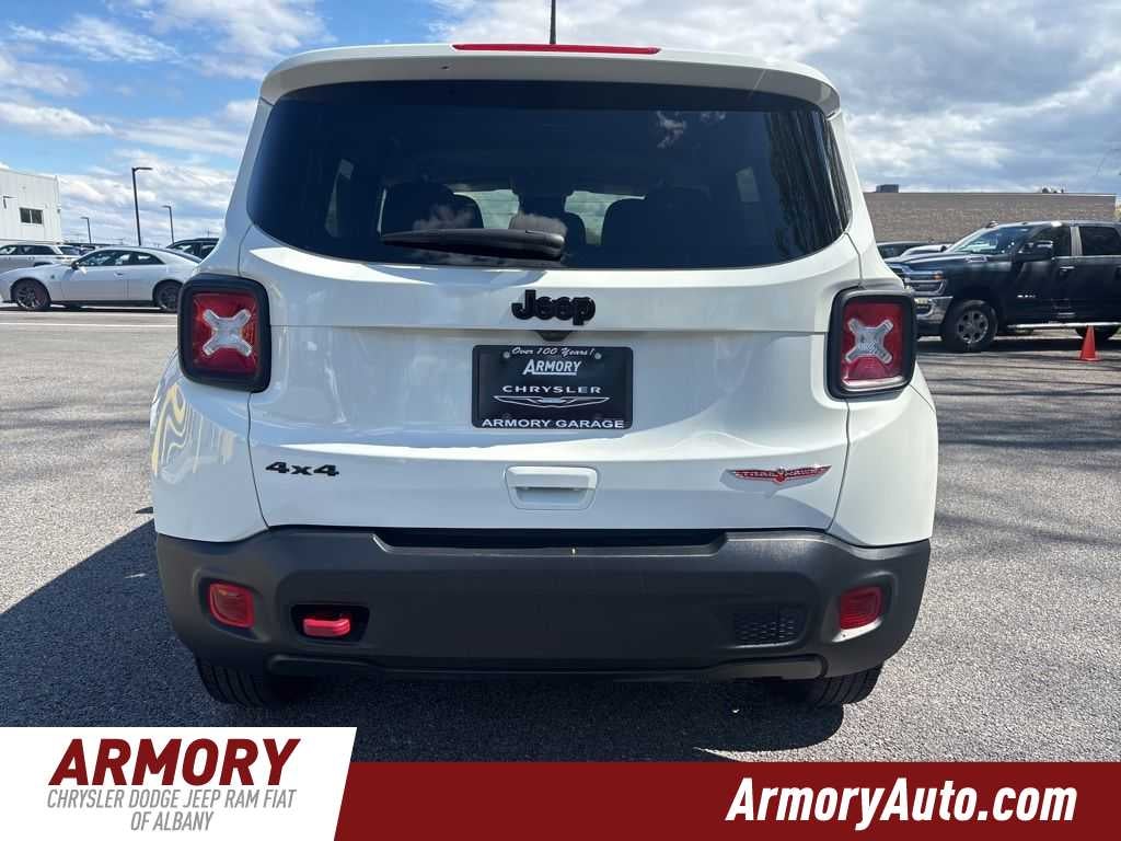 2023 Jeep Renegade Trailhawk