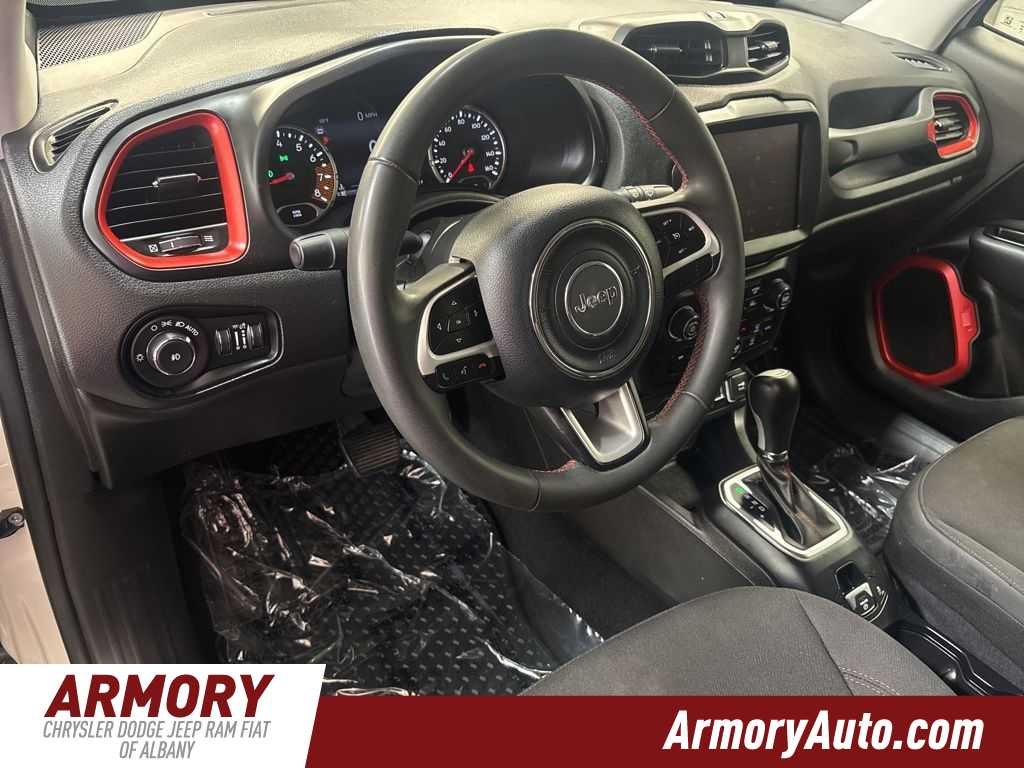 2023 Jeep Renegade Trailhawk
