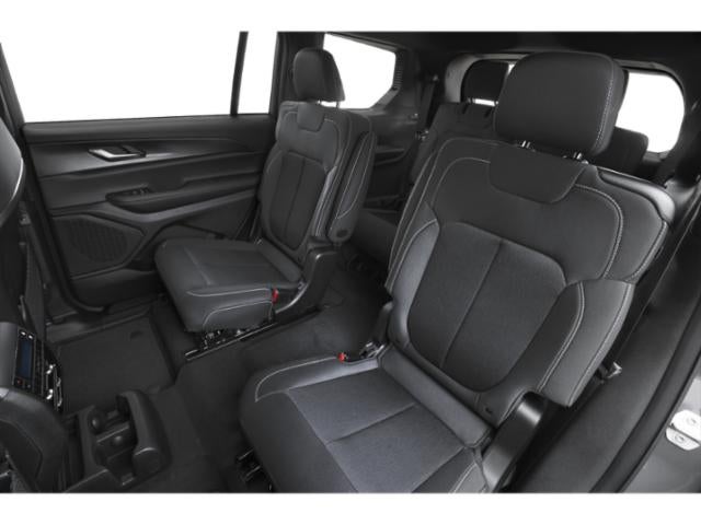 2027 Jeep Grand Cherokee L Laredo Altitude